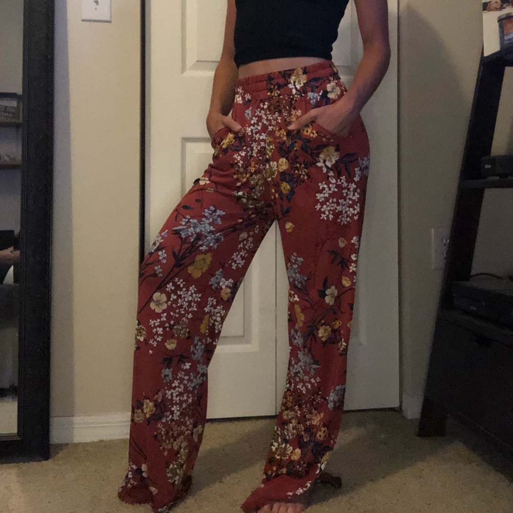 Vintage floral pants